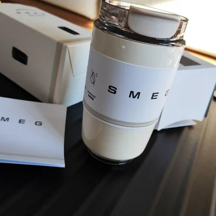 تراول ماگ اسمگ ایتالیا رنگ کرم SMEG MUG240 ML