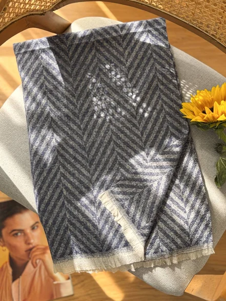 شال موهر والریا