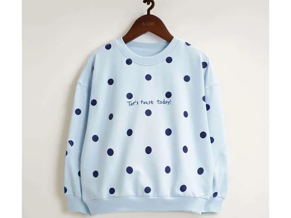 بلوز آستین بلند دورس رنگ آبی طرح خال خال بشیر Bashir