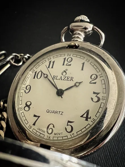ساعت جیبی زیبا و لوکس BLAZER همراه با زنجیر