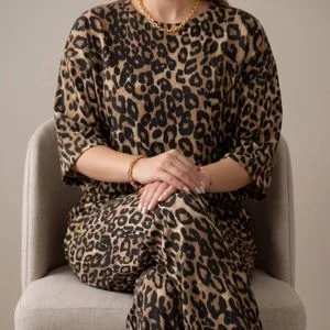 ست تیشرت و شلوار زنانه طرح پلنگی