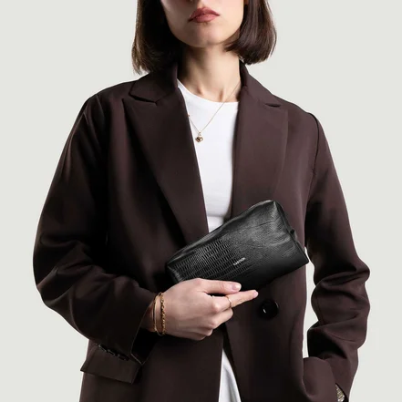 کیف لوازم آرایش چرم طبیعی مشکی لیزارد