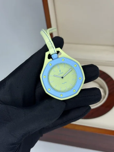 ساعت کپی AP Swatch مدل Royal Pop سبز قاب آبی