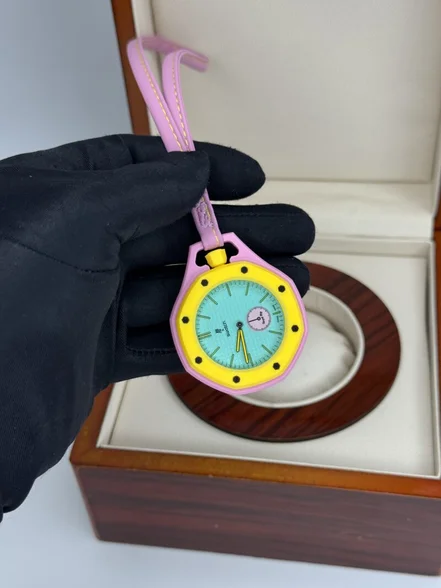 ساعت کپی AP Swatch مدل Royal Pop صورتی قاب زرد