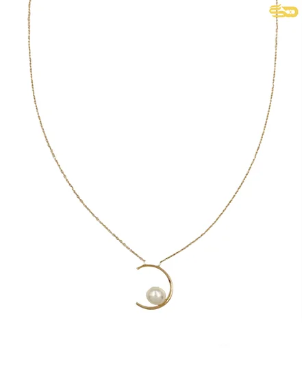 گردنبند مرواریدی هستی