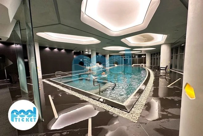 استخر هتل رکسان و رمیس تهران (دوقلو همراه باشگاه)