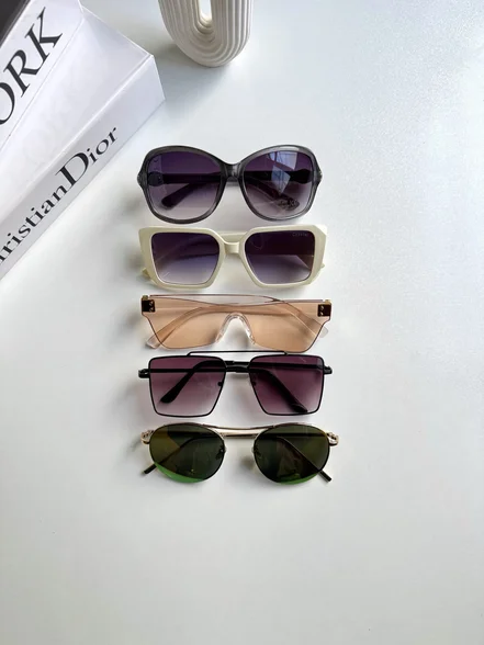 پك 5 تايي عينك برند زنانه و مردانه يووي ٤٠٠ فقط ۵۹۹ تومان